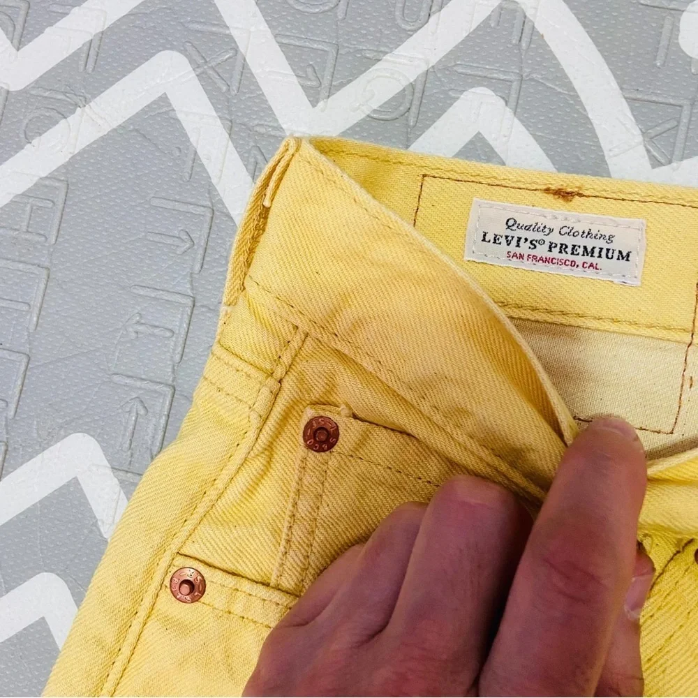 Vintage Retro Yellow Levis 501 Jeans Mens Yellow Denim Regular Fit $120 - Picture 4 of 5